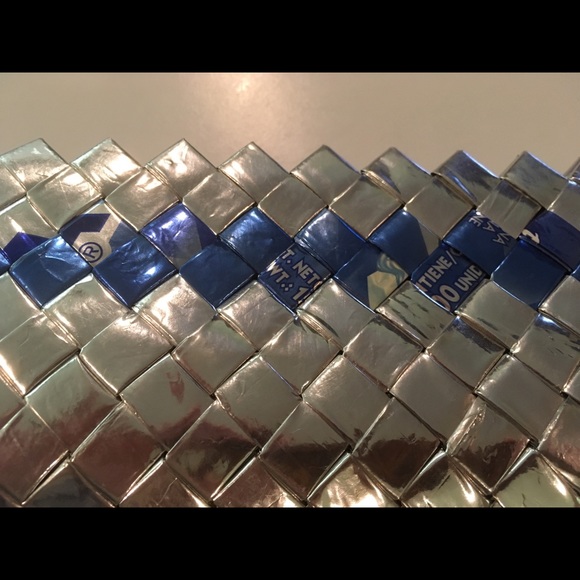 Purse Handmade from Recycled Paper - Picture 3 of 4